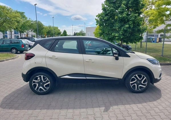 Renault Captur cena 42900 przebieg: 44000, rok produkcji 2017 z Poznań małe 137